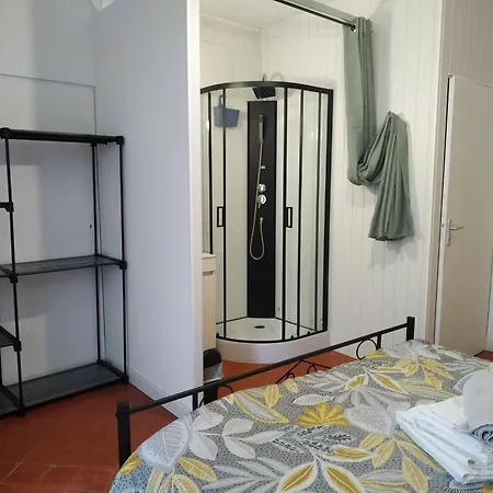 D'hotes De Lamy 3 Bed & Breakfast